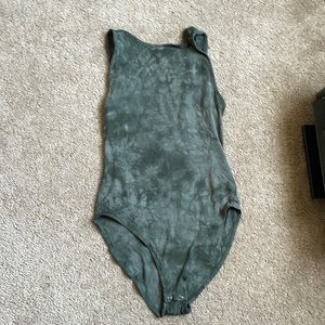 Dark Green Tie Dye American Eagle Bodysuit - size small